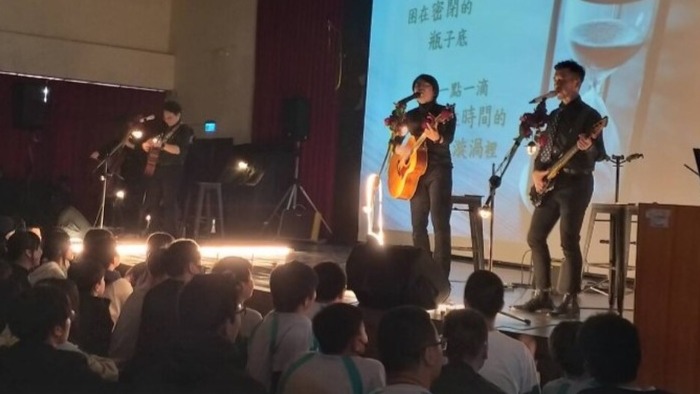 音樂點亮生命——玫瑰墓樂團攜手推動生命教育(標題圖檔)